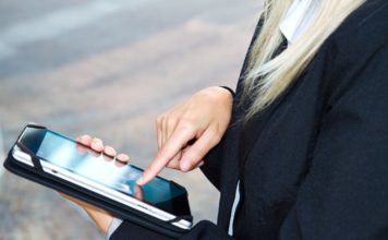 Professionnels, pourquoi choisir la location de tablette plutôt que l’achat ?